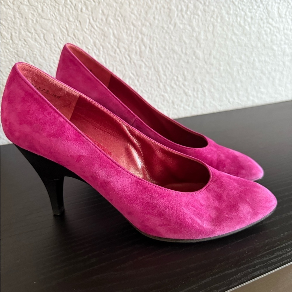 Charles Jourdan Heels - Picture 2 of 9